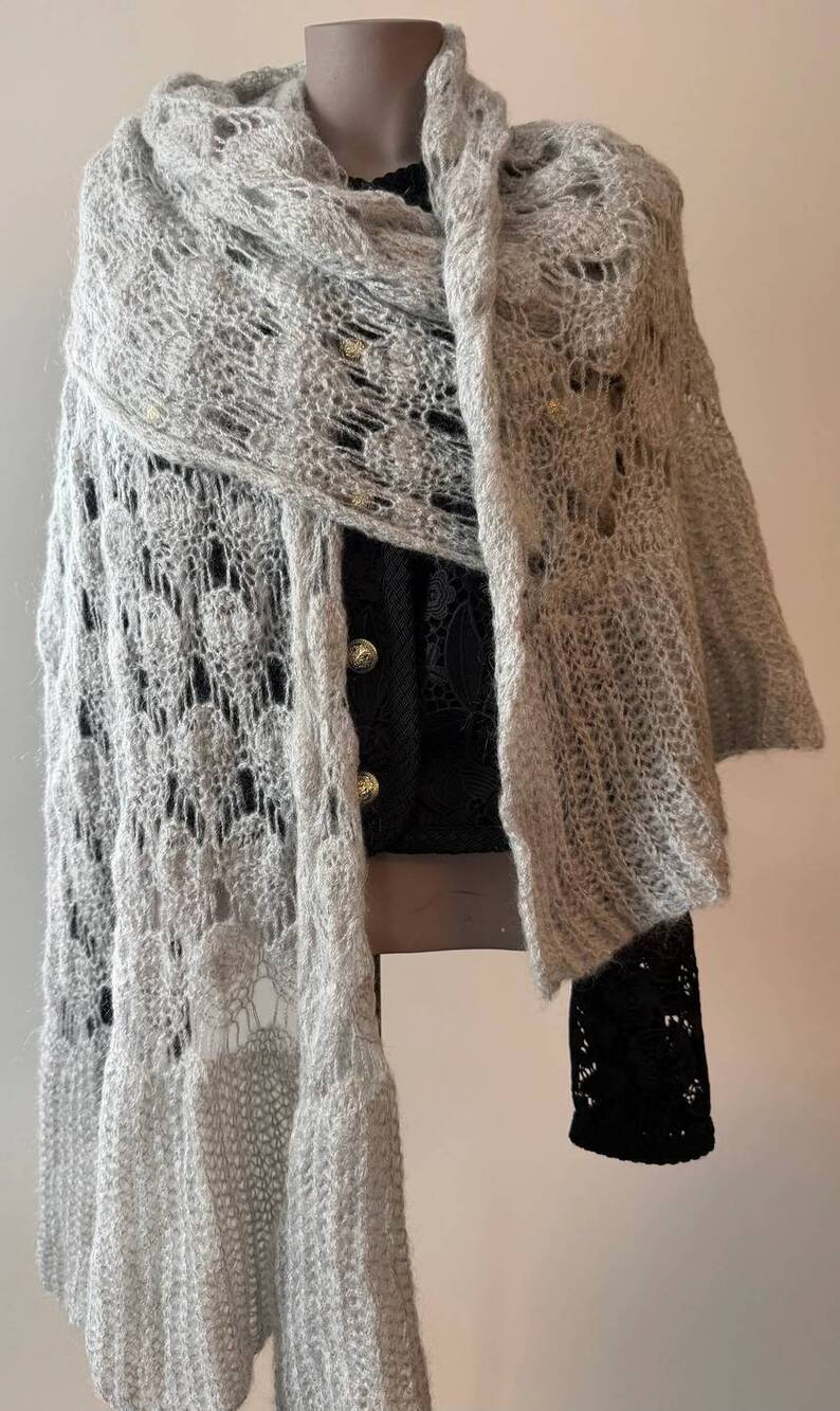 NEW KONTATTO women's knit scarf in light grey